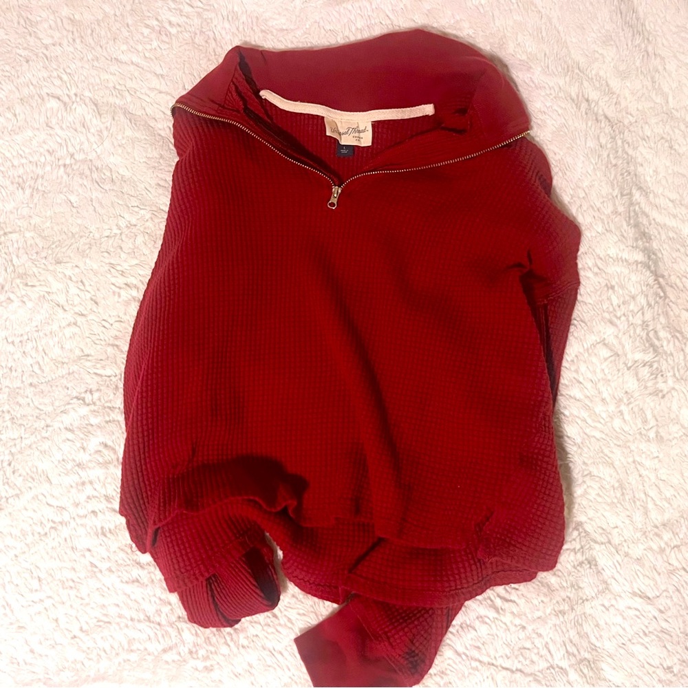 cute zip up (like new) barley worn red color